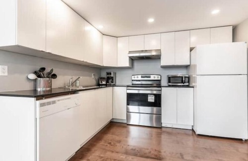 Downtown Montreal Apartamento | Bright Spacious Apt Downtown MTL