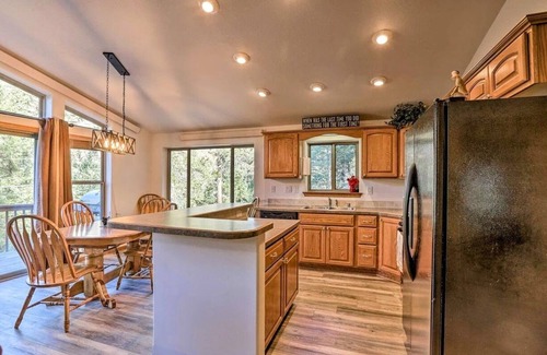 Idaho Springs Cabina | Bright & Spacious Cabin 1-mi from Idaho Springs, on 5 acres + Mountain Views!