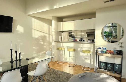 Hayes Valley Condominio | Bright Spacious & Comfortable Hayes Valley Condo