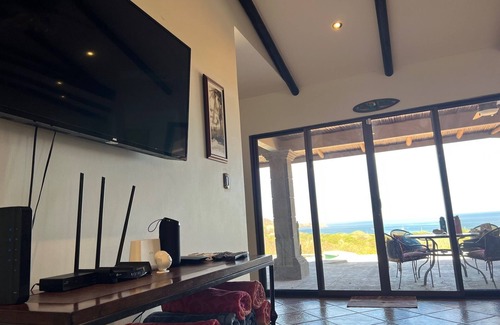 Playa Hermosa Casa | Bright & Spacious Getaway with Poolside Views in Playa Hermosa Costa Rica