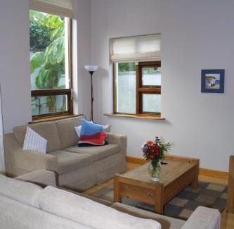Booterstown Apartamento | Bright spacious mews in great location