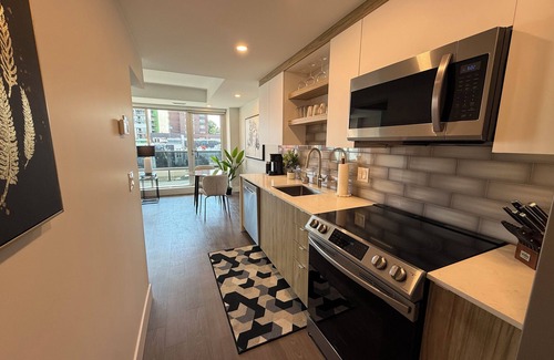 Downtown Halifax Apartamento | Bright, spotless and Modern 1 Bedroom downtown Halifax.