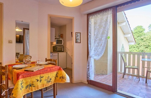 Barbotan-les-Thermes Apartamento | Estudio luminoso con balcón, mascotas permitidas, Wifi gratis