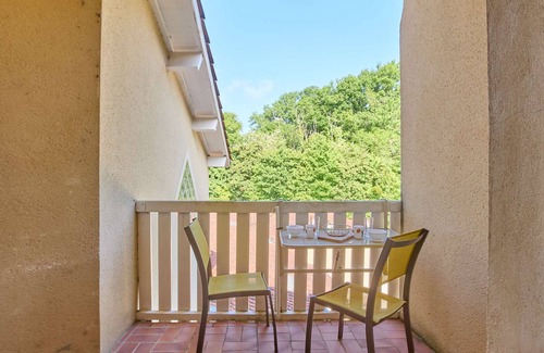 Barbotan-les-Thermes Apartamento | Estudio luminoso con balcón, mascotas permitidas, Wifi gratis