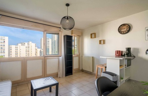 Antigone Apartamento | Bright studio in the heart of Antigone