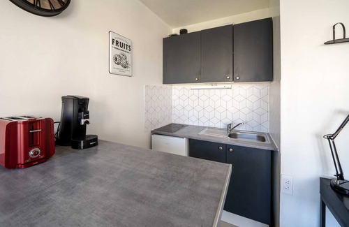 Antigone Apartamento | Bright studio in the heart of Antigone