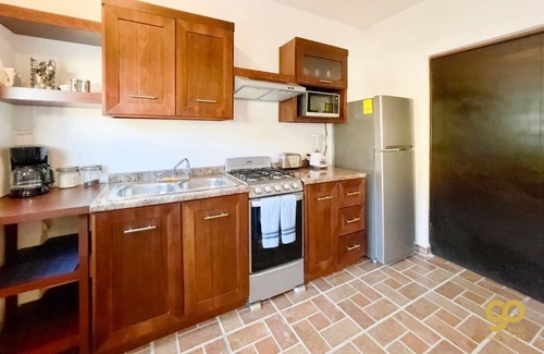 El Centenario Apartamento | Bright Studio | Kitchen | AC | Steps to the Beach