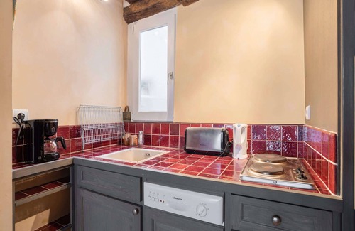 Latin Apartamento | Bright Studio - Latin Quarter, Sorbonne & Pantheon
