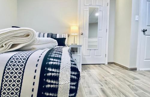 Haledon Casa | Bright, Stylish and Comfy Luxury Room With Workspace!
