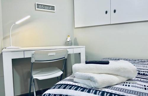 Haledon Casa | Bright, Stylish and Comfy Luxury Room With Workspace!