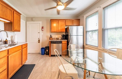 Ferndale Apartamento | Bright & Stylish Ferndale 2BR Bungalow! Welcome!