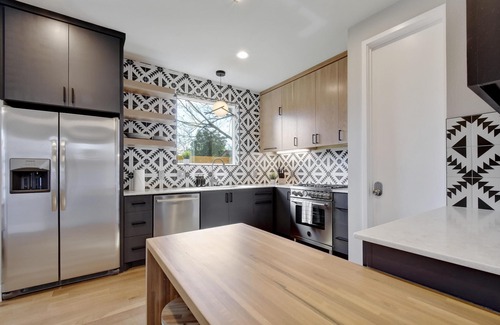 East MLK Casa | Bright + Stylish Oasis | East ATX, Near Downtown
