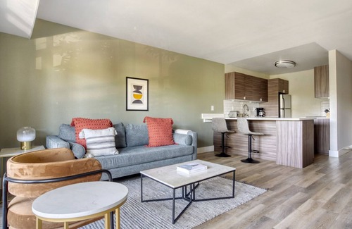 Sunnyvale West Apartamento | Bright Sunnyvale 1BR w/ W/D, Pool & Gym, near Safeway, by Blueground