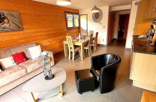Les Gets Apartamento | Apartamento T3 luminoso con terraza, parking y WiFi en Les Gets