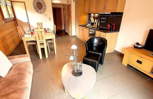 Les Gets Apartamento | Apartamento T3 luminoso con terraza, parking y WiFi en Les Gets