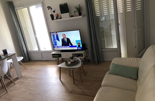 Toulon Apartamento | Bright T3 apartment with 10 m2 terrace