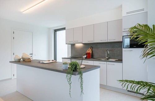 Loppem Apartamento | Bright Two-Bedroom Apartment in Zedelgem