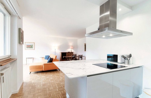Bigogno Apartamento | Luminoso piso inmerso en el verde (Luminosa Apartment)