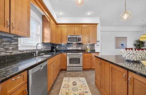 Northeast Virginia Beach Casa | Casa de playa recientemente renovada, a poca distancia de Virginia Beach Oceanfront y Boardwalk