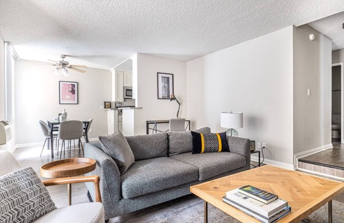 Westwood Apartamento | Bright Westwood 1BR w/ Gym, Pool & Spa, close to UCLA, by Blueground