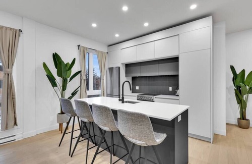 Southwest Condominio | Bright & Zen 1 bedroom, AAA location, sleep 4
