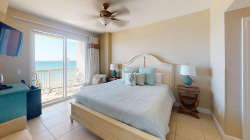 Panama City Beach Casa | Brightly Furnished Beachfront Condo by Brightwild- 7th Floor Gulf View!