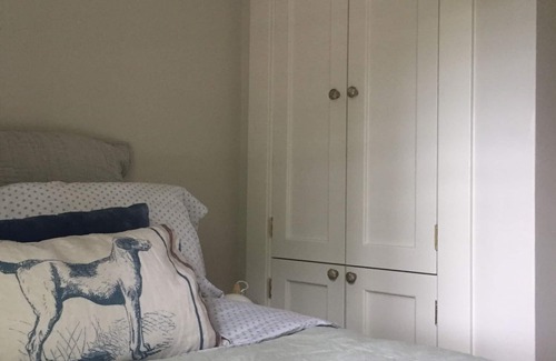 Charlottetown Casa | Encantador, bañado por el sol, 1 cama y den en la casa de personajes de Brighton