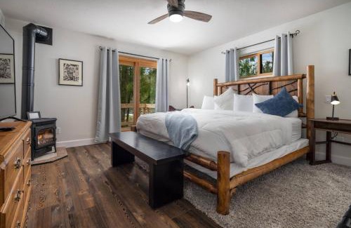 Brightwood Casa | Brightwood Riverfront Getaway