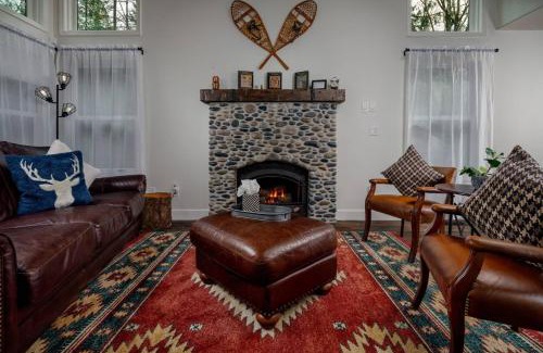 Brightwood Casa | Brightwood Riverfront Getaway