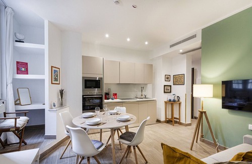 Pre Apartamento | Brignole de Ferrari Refined Home by Wonderful Italy