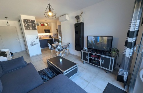 Brignoles Apartamento | Brignoles apartment in quiet area near town center
