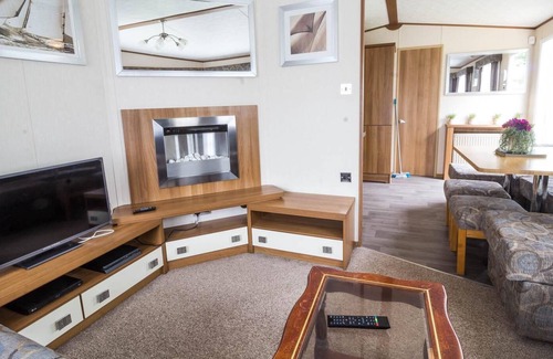 Skegness Casa | Brilliant 6 berth caravan at Southview Holiday Park near Skegness ref 33125S