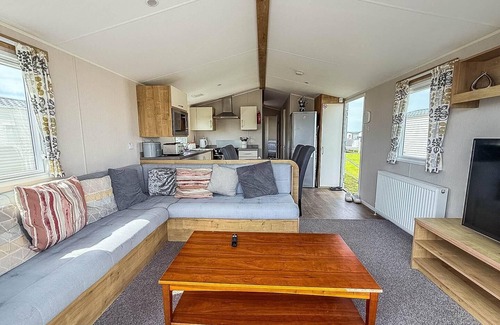 Mablethorpe Casa | Brilliant 8 berth caravan at Grange Leisure Park in Mablethorpe ref 53111PR