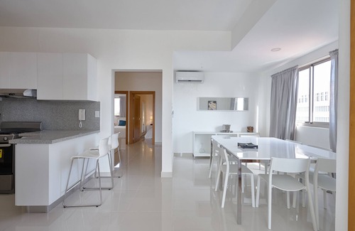 Downtown Santo Domingo Apartamento | Brilliant Harmony Apt 7th FLR Pool*Gym in La Julia