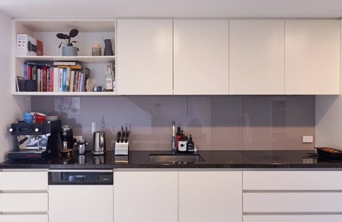 South Melbourne Apartamento | Brilliant Townhouse in Sensational Sth Melb. Law
