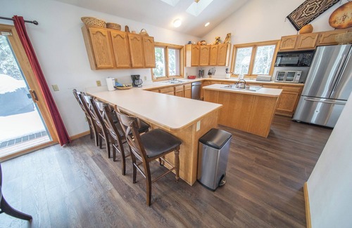 Keystone Casa | Bring the Dogs, Private hot tub, large deck