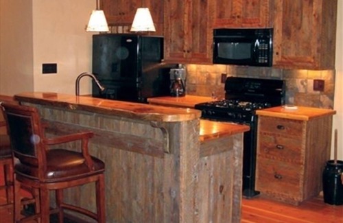 Belgrade Apartamento | Traiga sus caballos, refinados Alojamiento, Western Hospitality