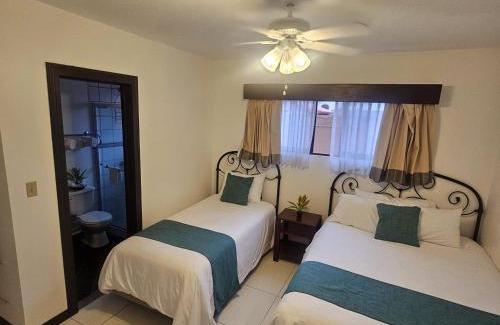Ciudad Cariari Cama Y Desayuno | Brisas del Aeropuerto Airport Breezes inn