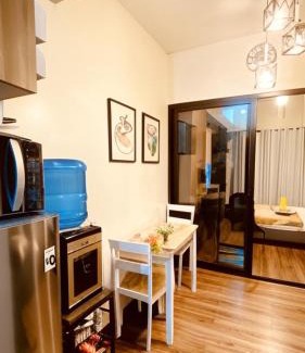 Baguio Apartamento | BristleRidge Near JohnHay Fast Wi-Fi Balcony
