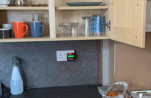 Hanham Apartamento | Double room in BS5, with own Kitchen and Bathroom