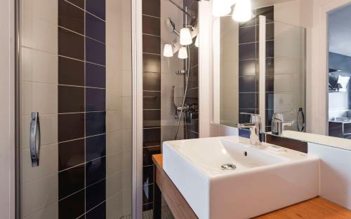 Saint-Jean-de-Luz Hotel | Brit Hotel de Paris Saint-Jean-de-Luz