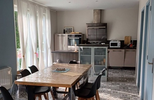 Morlaix Apartamento | BRITTANY Duplex in wind-sheltered valley near the sea pets welcome