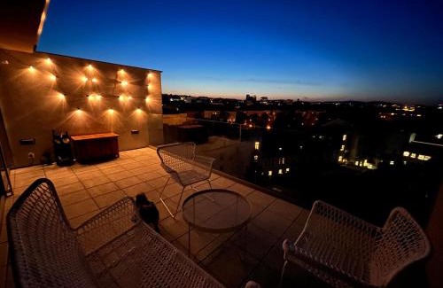 Brno-stred Apartamento | Brno City Center Apartment with parking and a big terrace