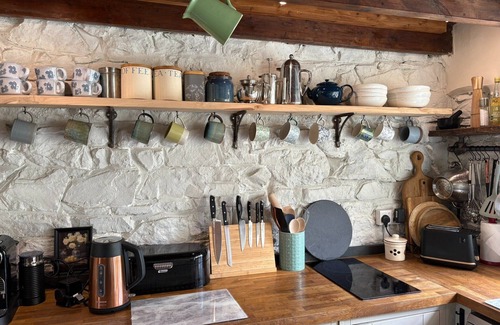 Moylegrove Cabaña | Bro Deg – Your Cosy Cottage Getaway in Moylegrove