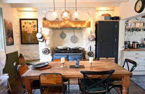 Moylegrove Cabaña | Bro Deg – Your Cosy Cottage Getaway in Moylegrove