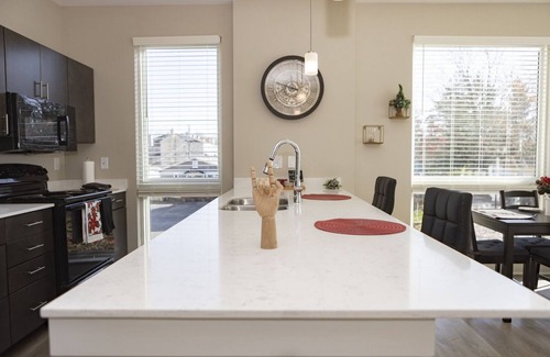 Indianapolis Condominio | Broad Ripple's Best Kept Secret 2BR w/ FREE PARKING