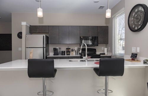 Indianapolis Condominio | Broad Ripple's Best Kept Secret 2BR w/ FREE PARKING
