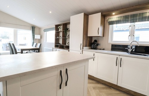 Hopton Cabaña | Broadland Sands Lodge