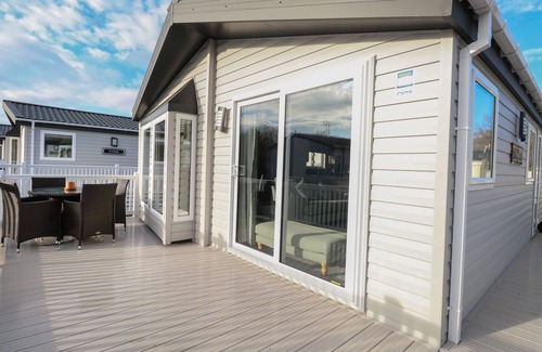 Hopton Cabaña | Broadland Sands Lodge