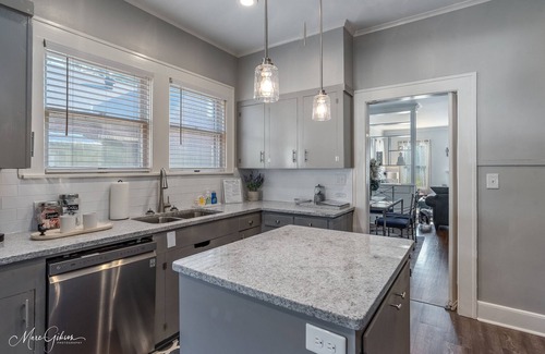 Broadmoor Casa | Broadmoor Beauty-Updated & Clean